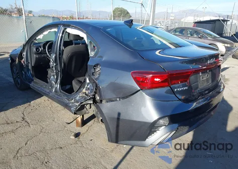 2023 Kia Forte Lxs z USA, uszkodzony, nr VIN 3KPF24AD2PE586053